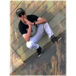 Meet your Posher, Jonah